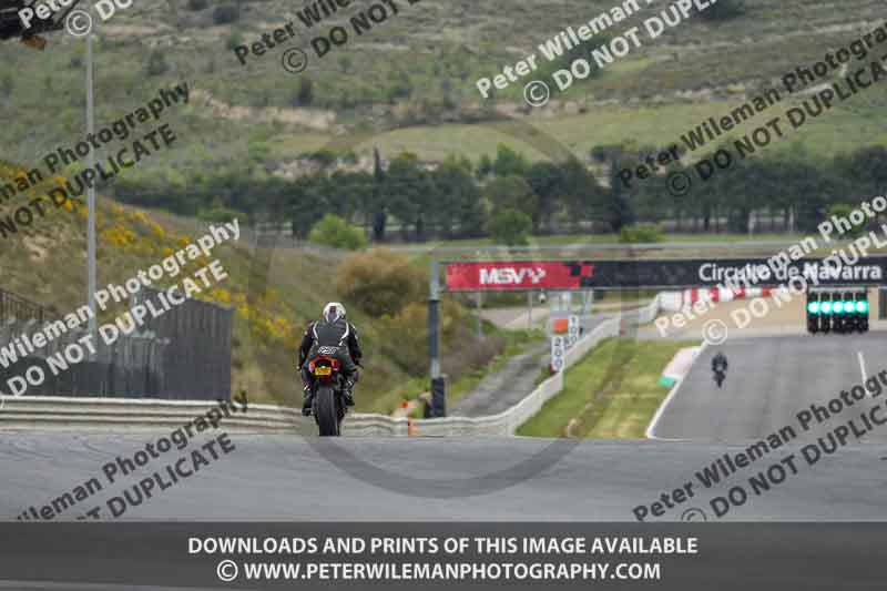 cadwell no limits trackday;cadwell park;cadwell park photographs;cadwell trackday photographs;enduro digital images;event digital images;eventdigitalimages;navarra;no limits trackdays;peter wileman photography;racing digital images;trackday digital images;trackday photos